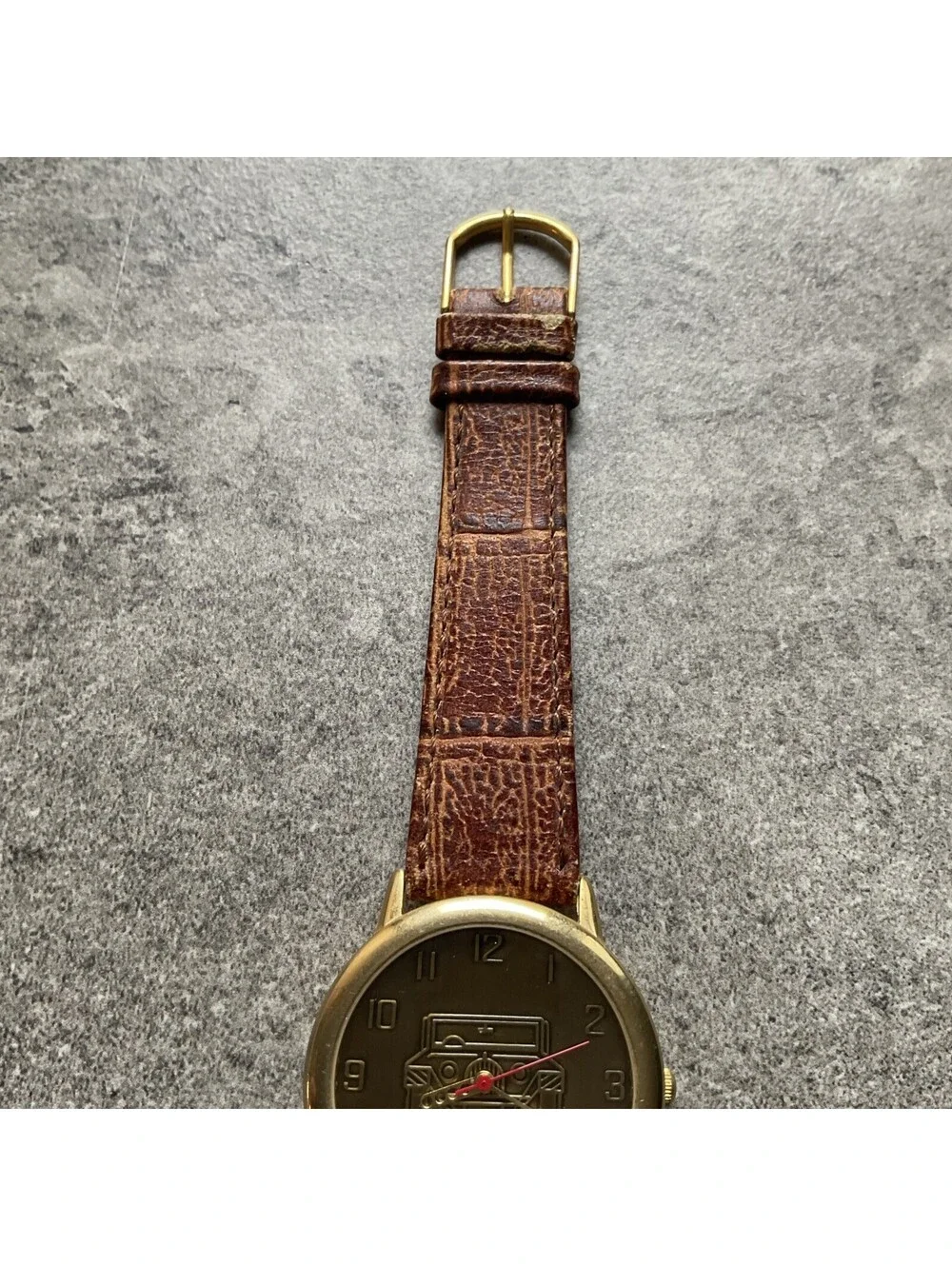 Vintage Mens “Antique Car Collection” Watch 35mm Gold Tone Case Leather Band B-K